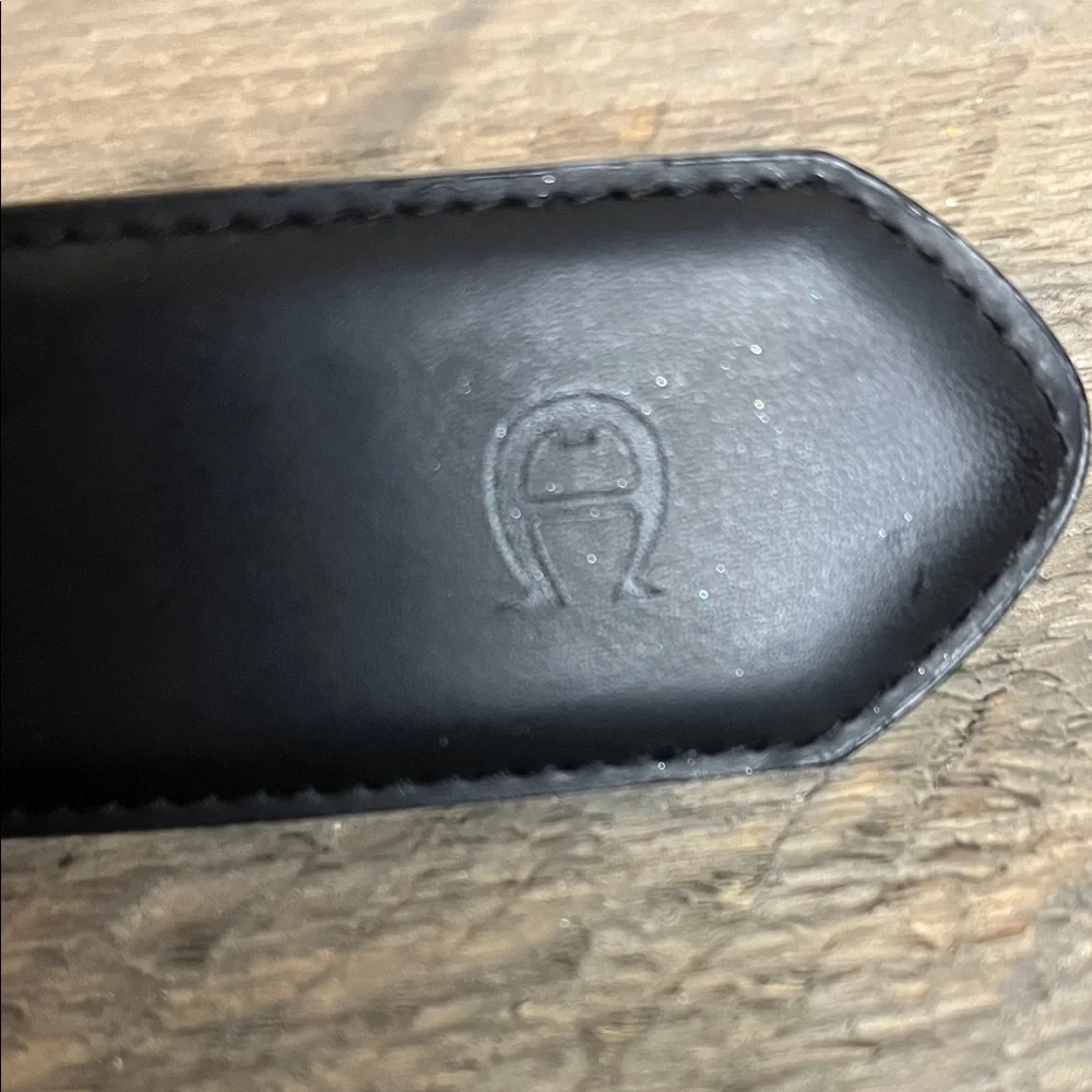 Etienne Aigner Black Belt with Silver Buckle - Picture 4 of 5